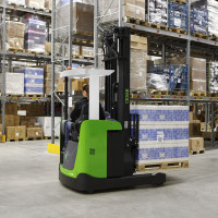 cesab reach truck r100